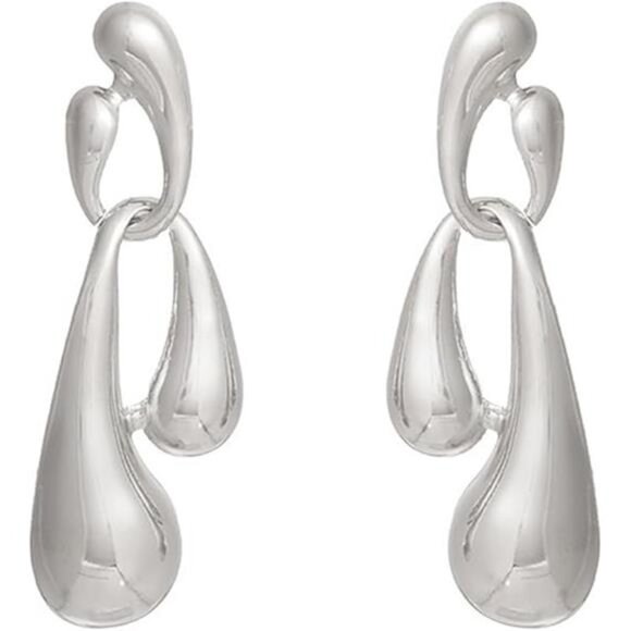 Irregular Gold Dangle Earrings – Elegant Teardrop Statement Jewelry - Picture 4 of 4